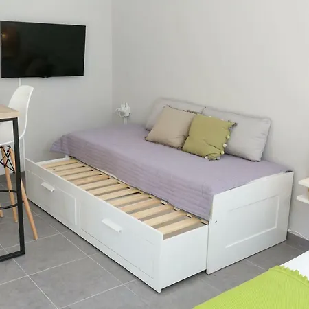 Apartment 2 *
